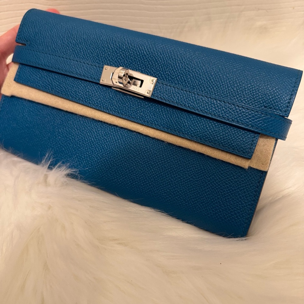 Hermes Blue Epsom Kelly Classic Wallet - Picture 3 of 9